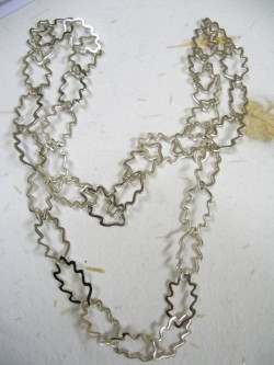 COLLAR "ROBLE"